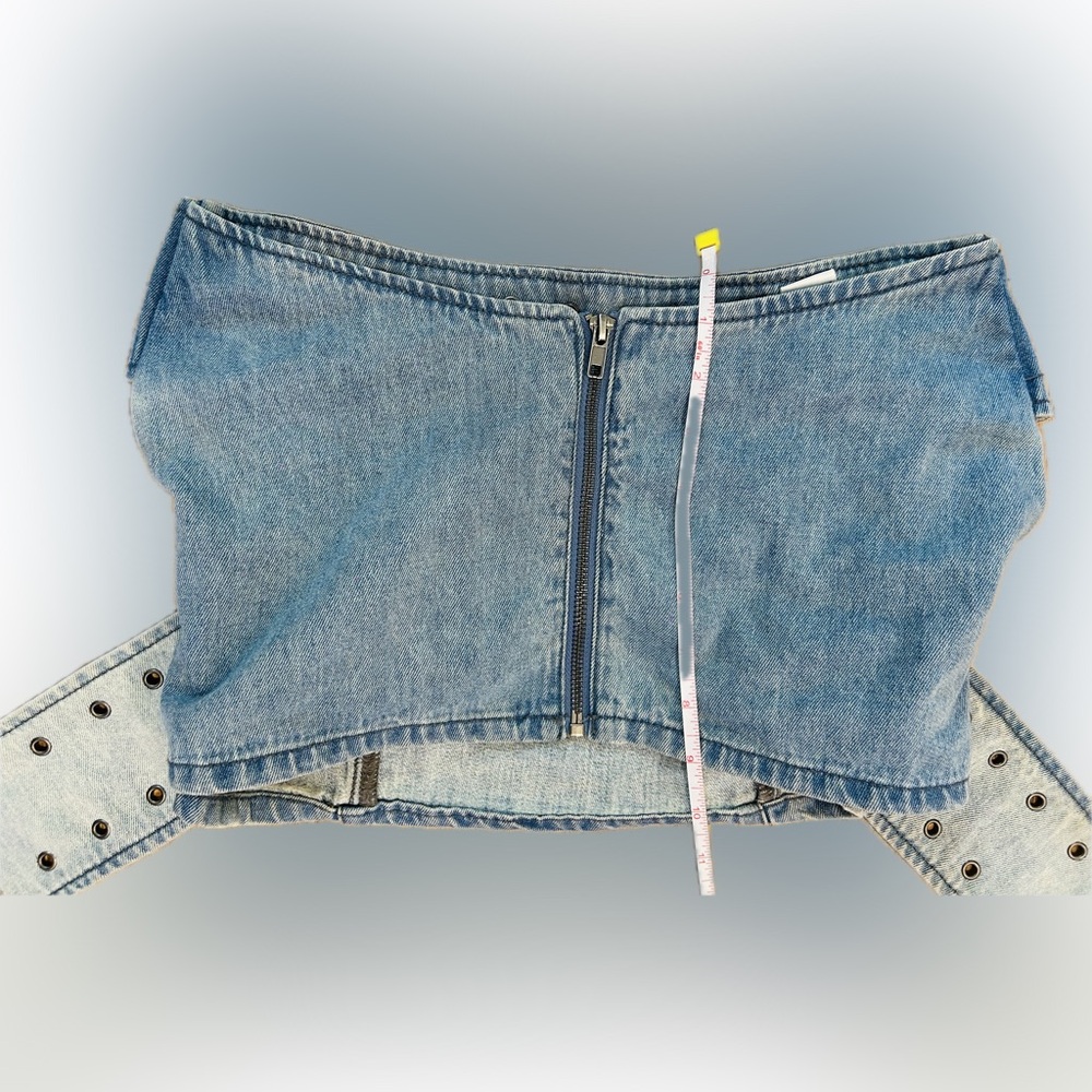 NWT Fashion Nova SZ XS blue denim strapless top w/belt accents/rear zip/bust 28” - Picture 12 of 12